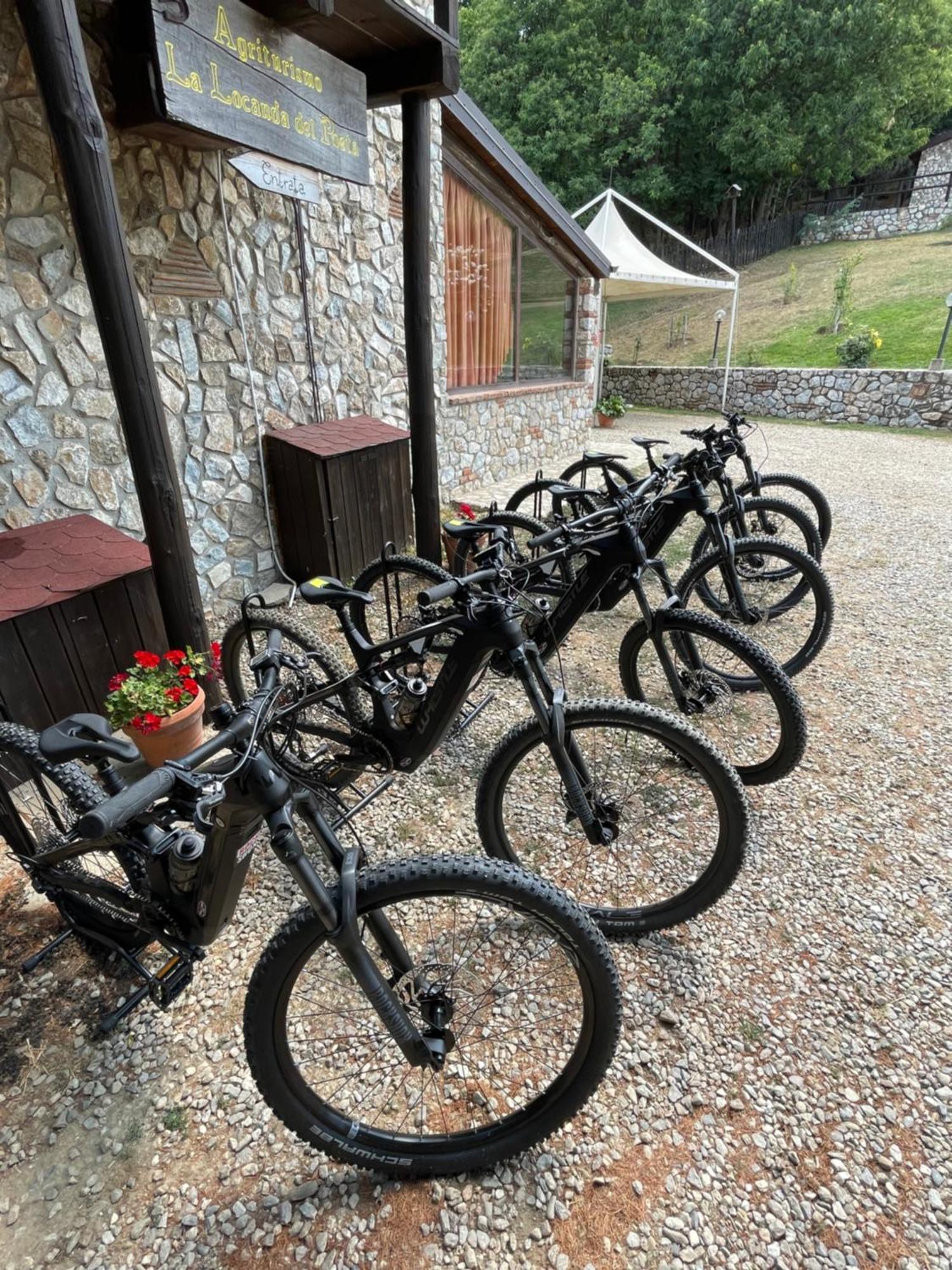 La Locanda Del Poeta Acri Luaran gambar